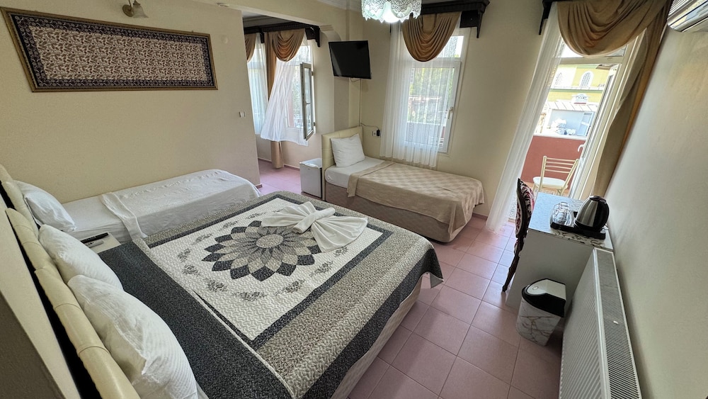 Panoramic Room, 1 Bedroom, Non Smoking, City View photo 2