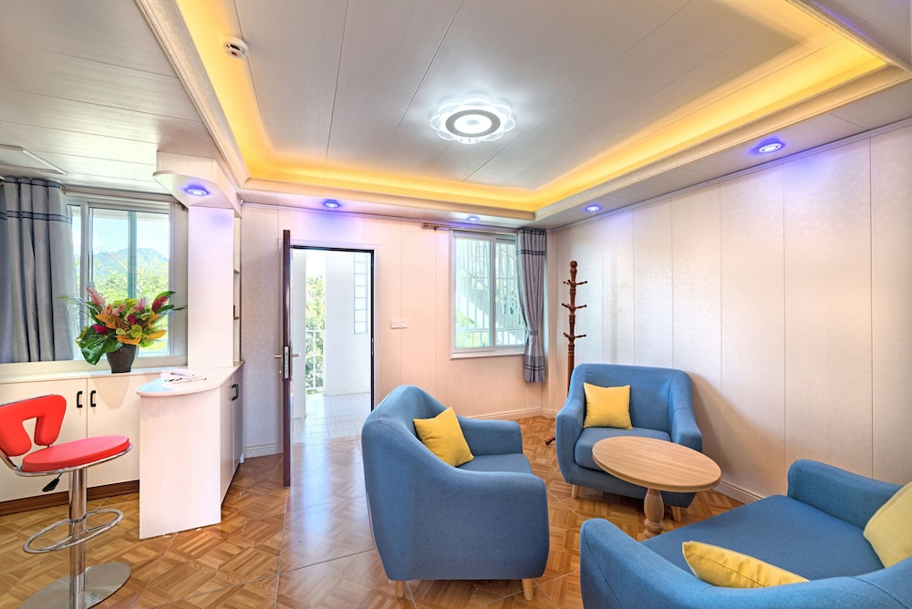 Central View Suite photo 1