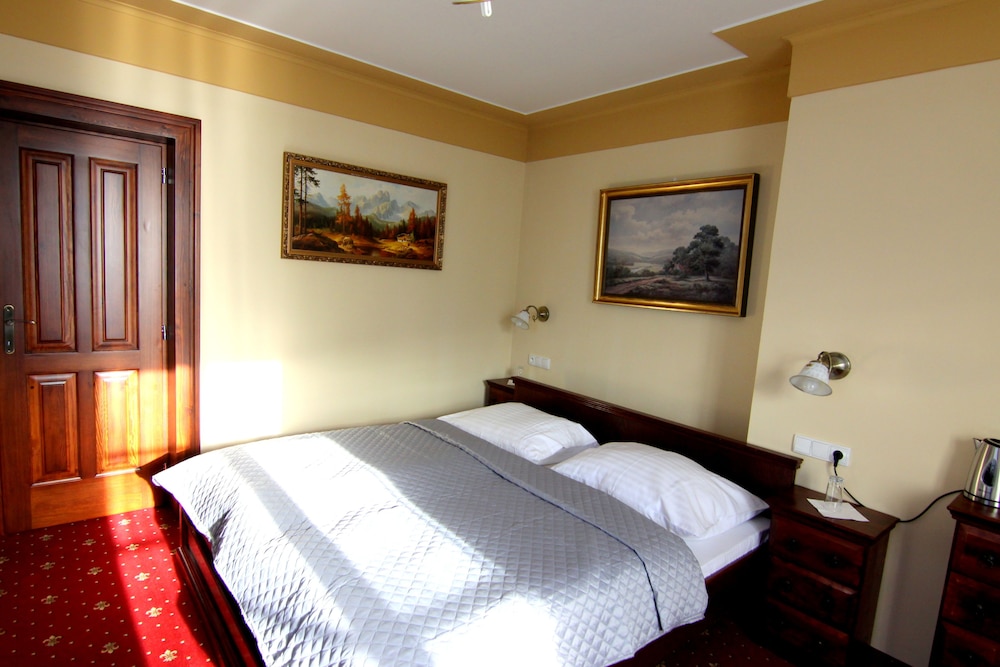 Standard Triple Room, 1 Bedroom, Private Bathroom