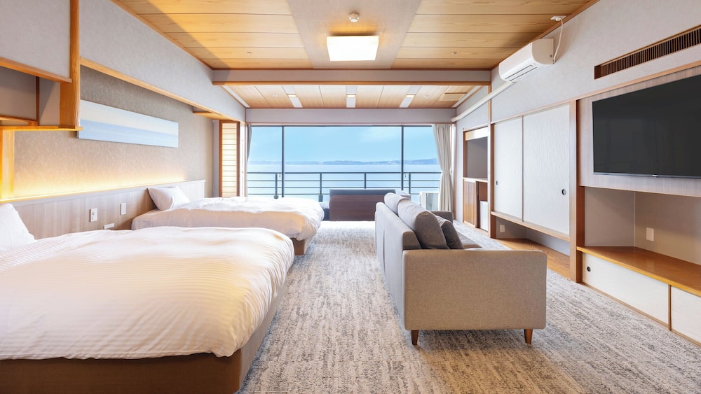 Superior Japanese-Western Room Twin 4Th Floor With Bath Non-Smoking photo 1