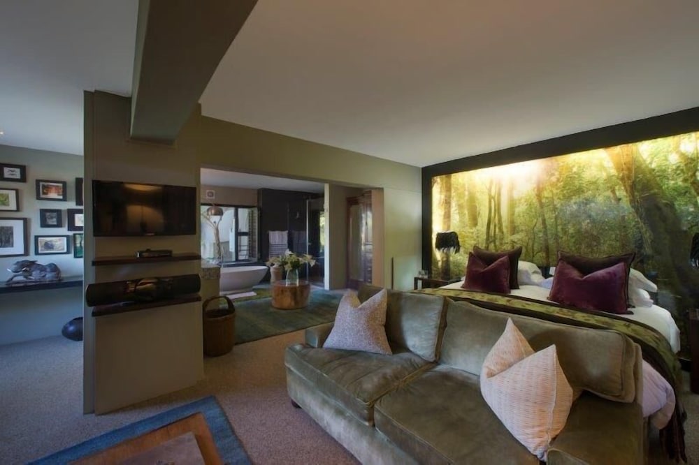 Luxury Lagoon Facing Executive Suites photo 3