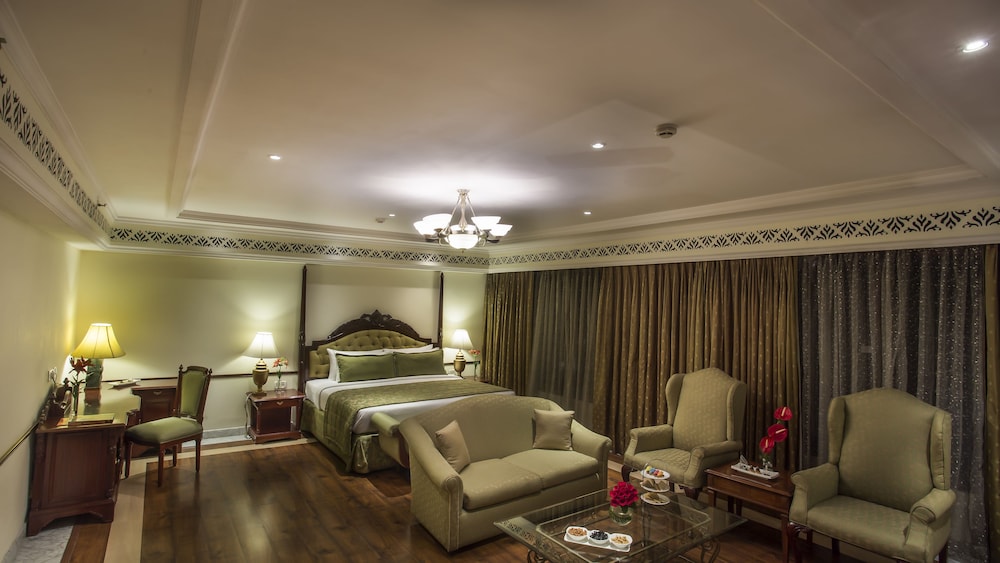 Presidential Suite photo 3