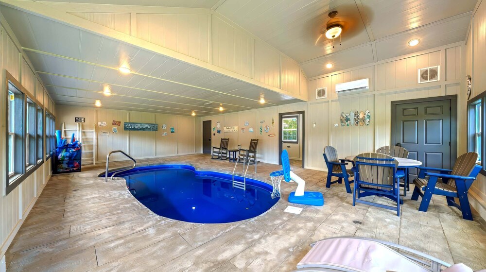 Luxury Poolside Cabin in Sevierville, Zdjęcie 41