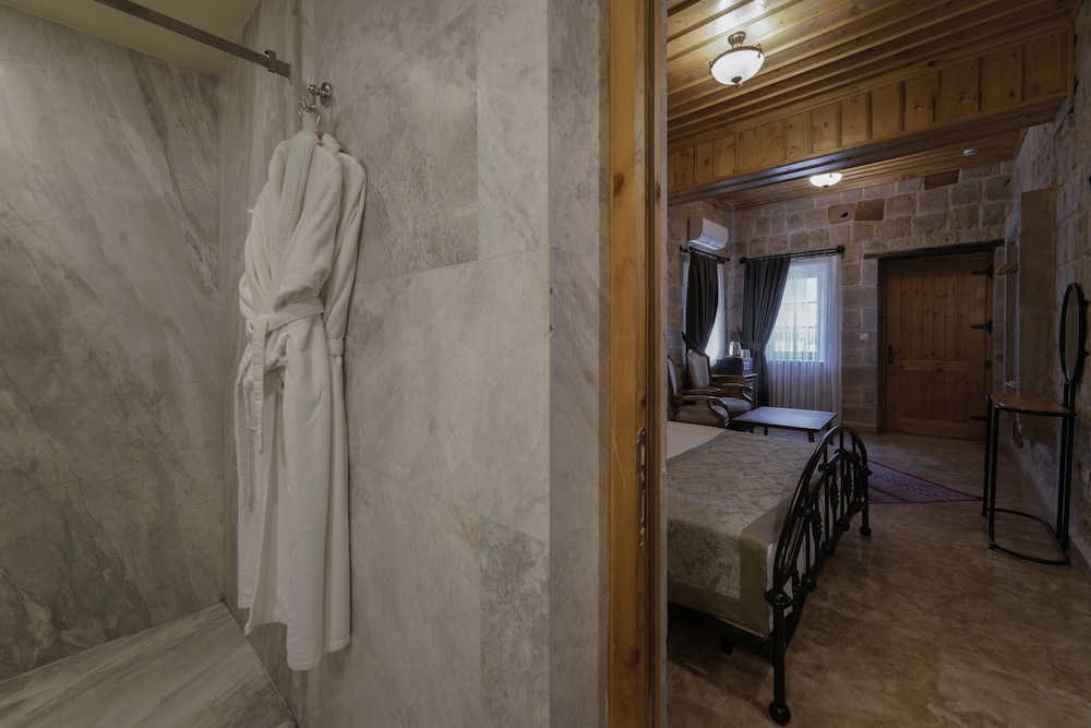 Stone Standard Double Room - Photo 9