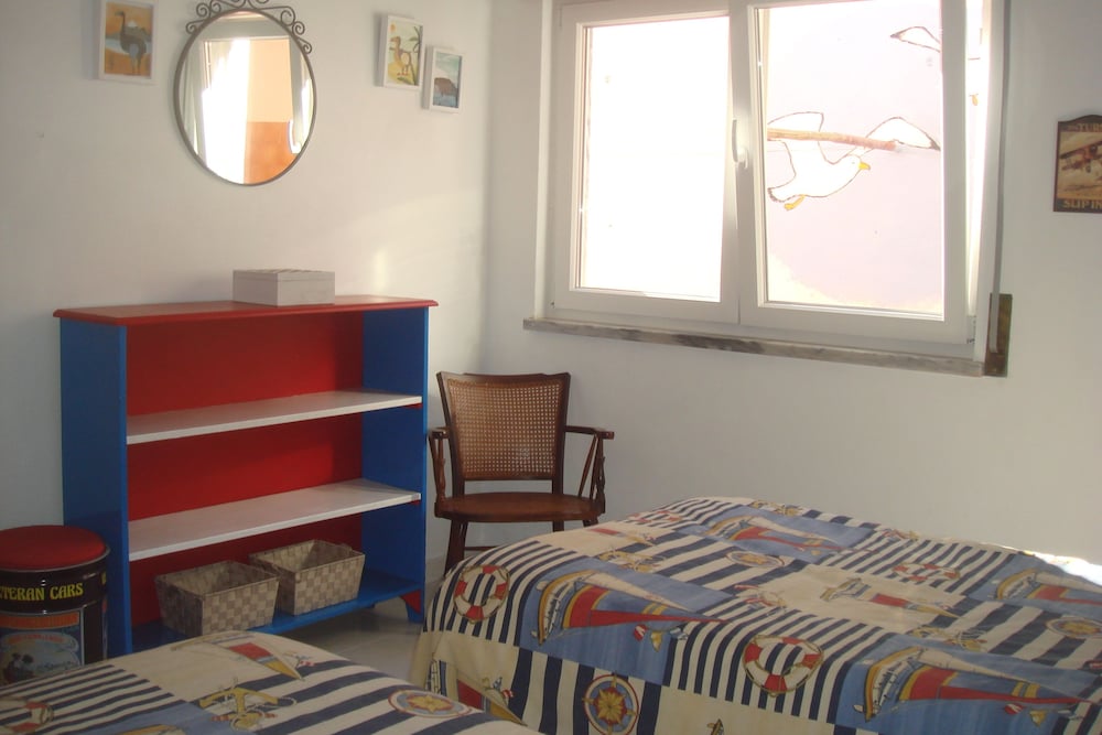 House, 2 Bedrooms photo 1