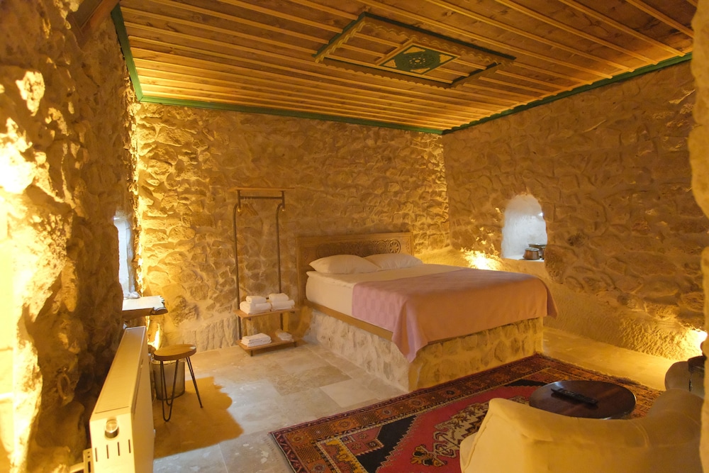 Deluxe Room - Photo 2