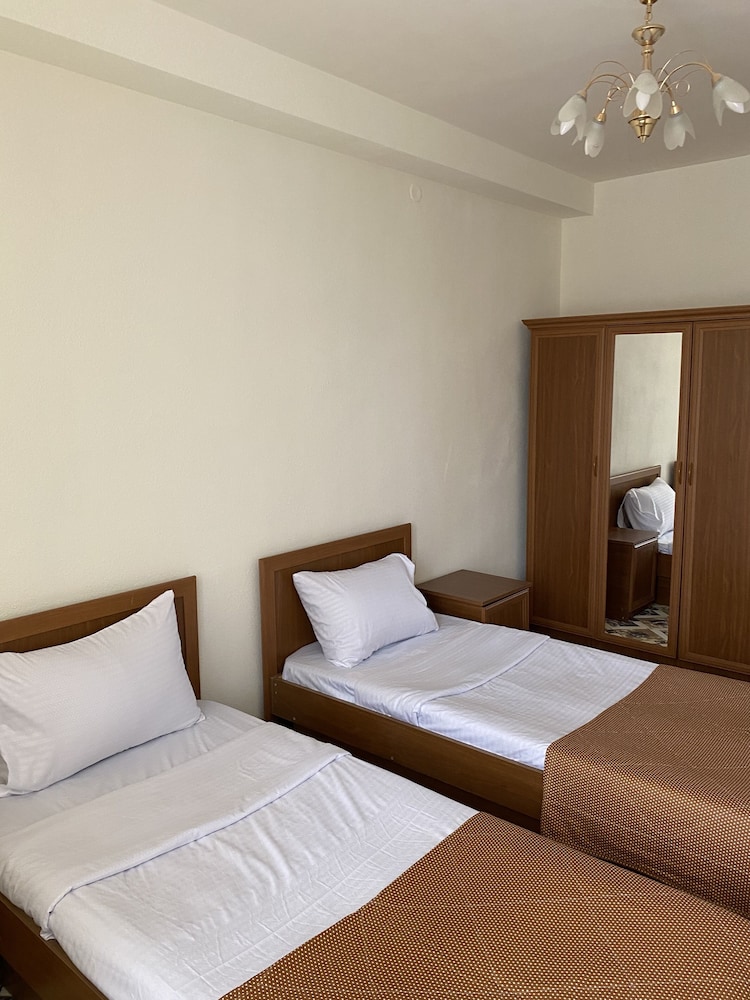 Classic Double Or Twin Room photo 2