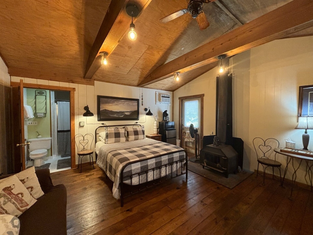 Cottage, Ensuite (Couples Cottage) photo 1