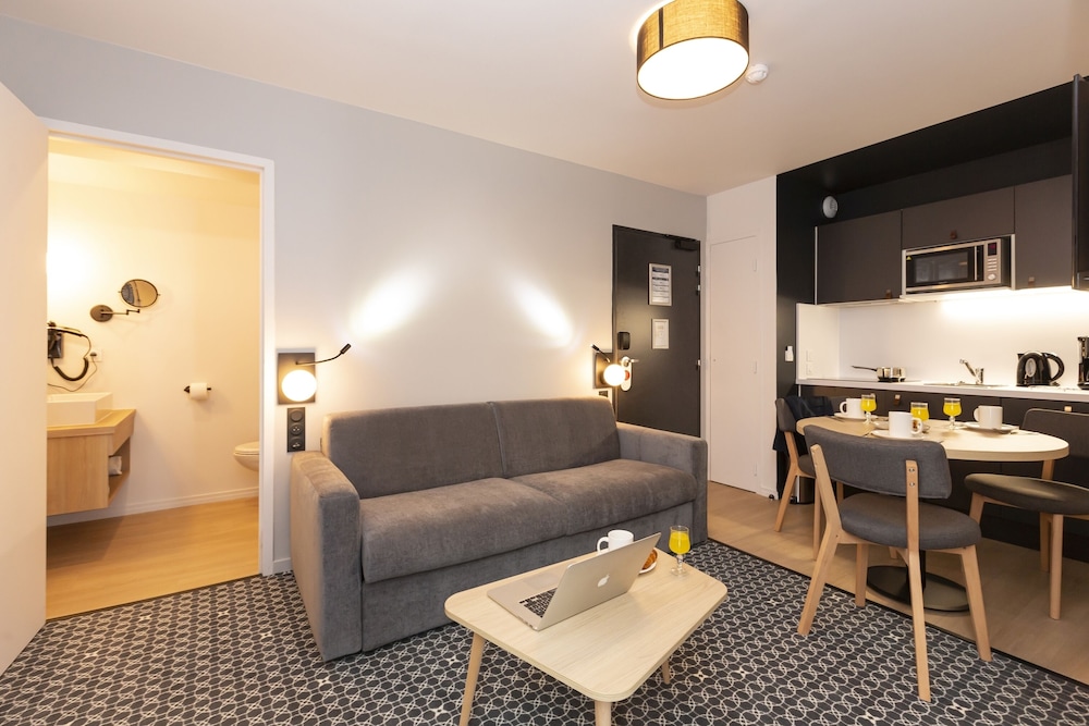 Apartment - Photo 4