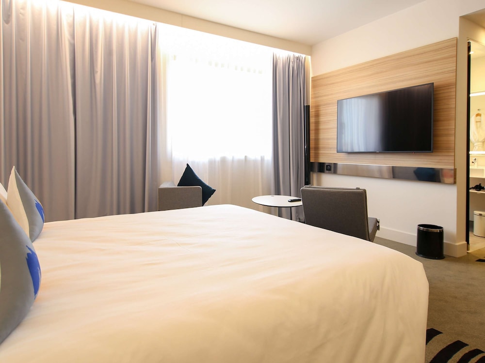 Executive Room, 1 King Bed - Photo 3