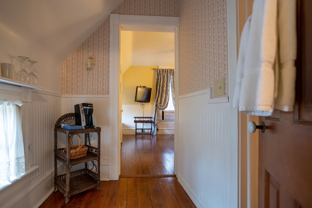 Tree Top Suite photo 3