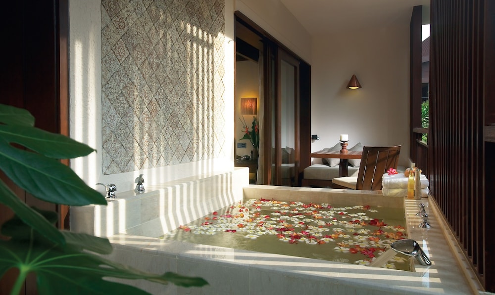 Rasa Wing Rasa Junior Suite King - Photo 2