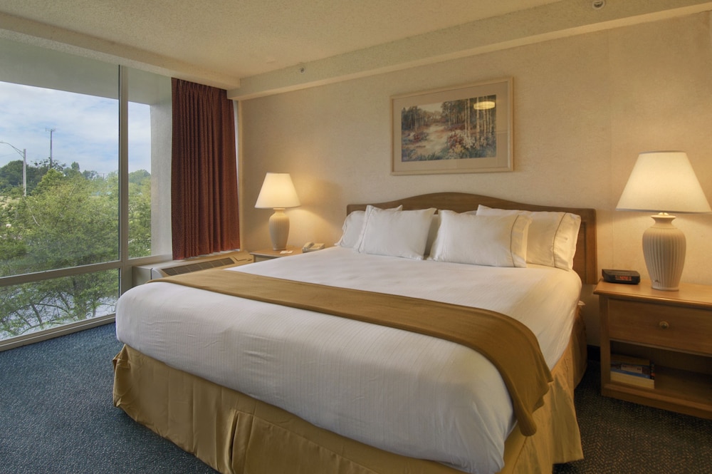 Economy Quadruple Room photo 3