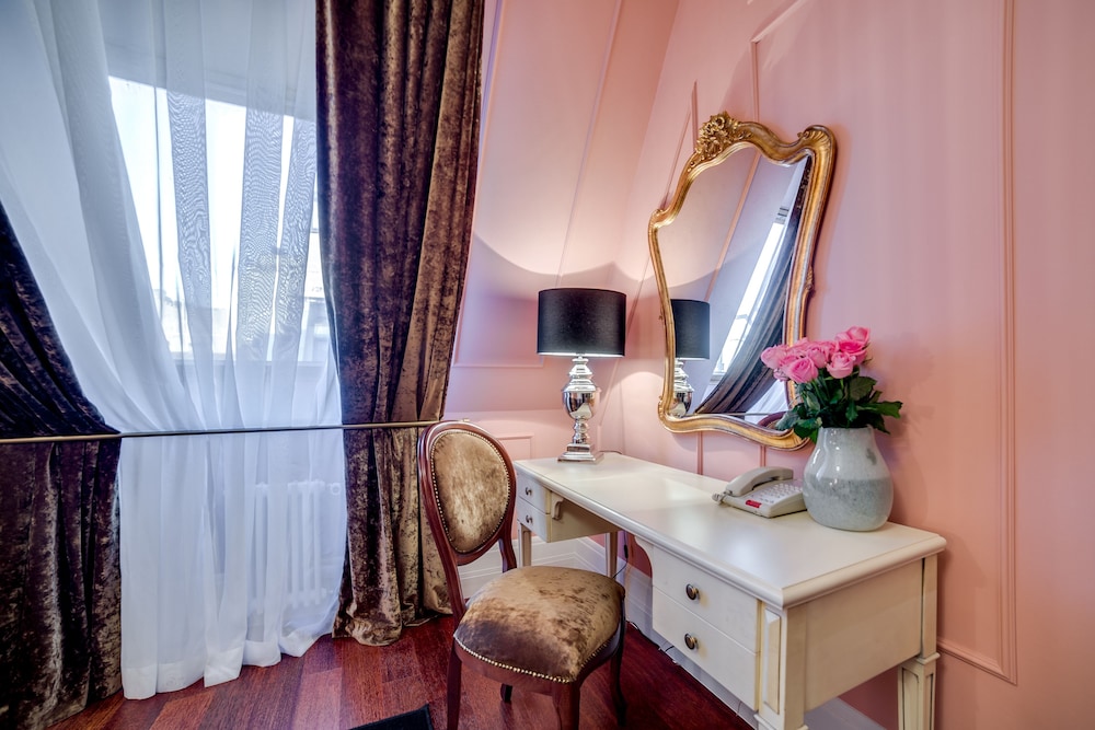 Standard Double Room, Courtyard View