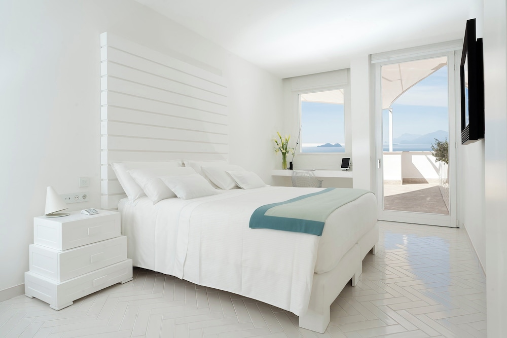 Room, Terrace, Sea View