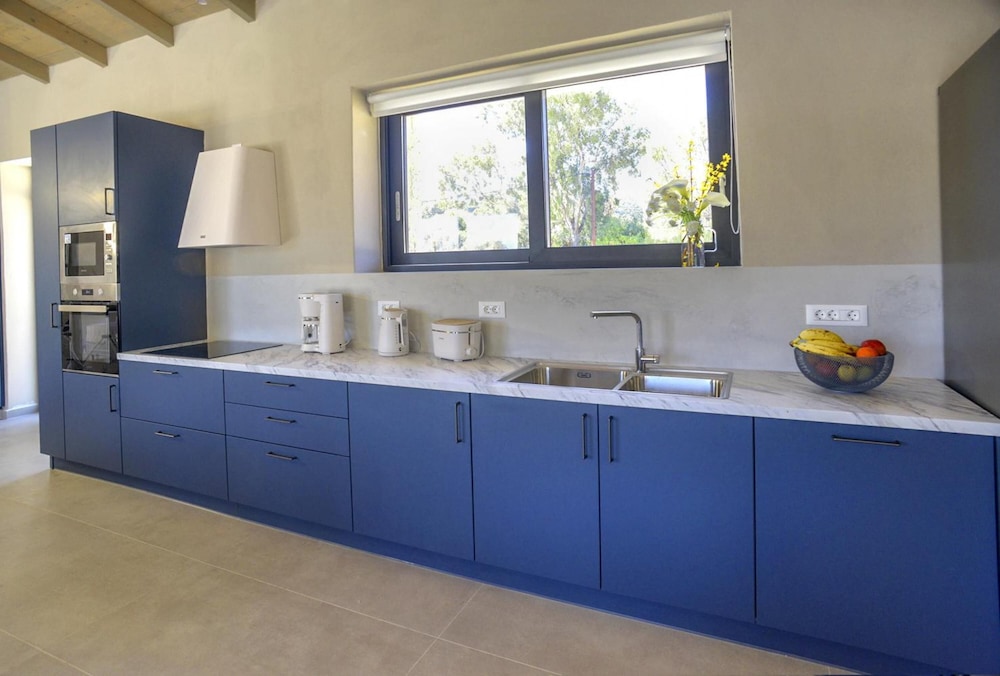 Villa photo 3