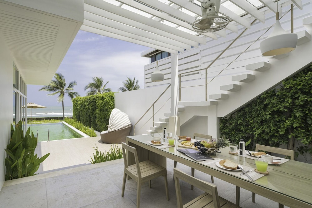 3 Bedroom Luxury Beachfront Pool Villa - Photo 1