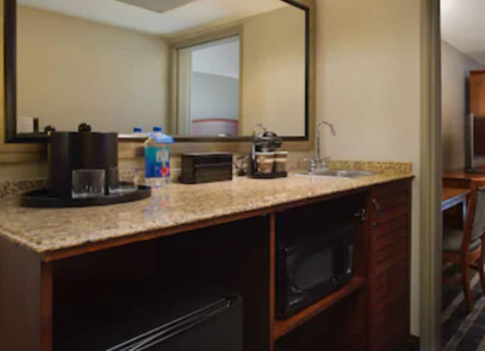 Suite, Non Smoking - Photo 4