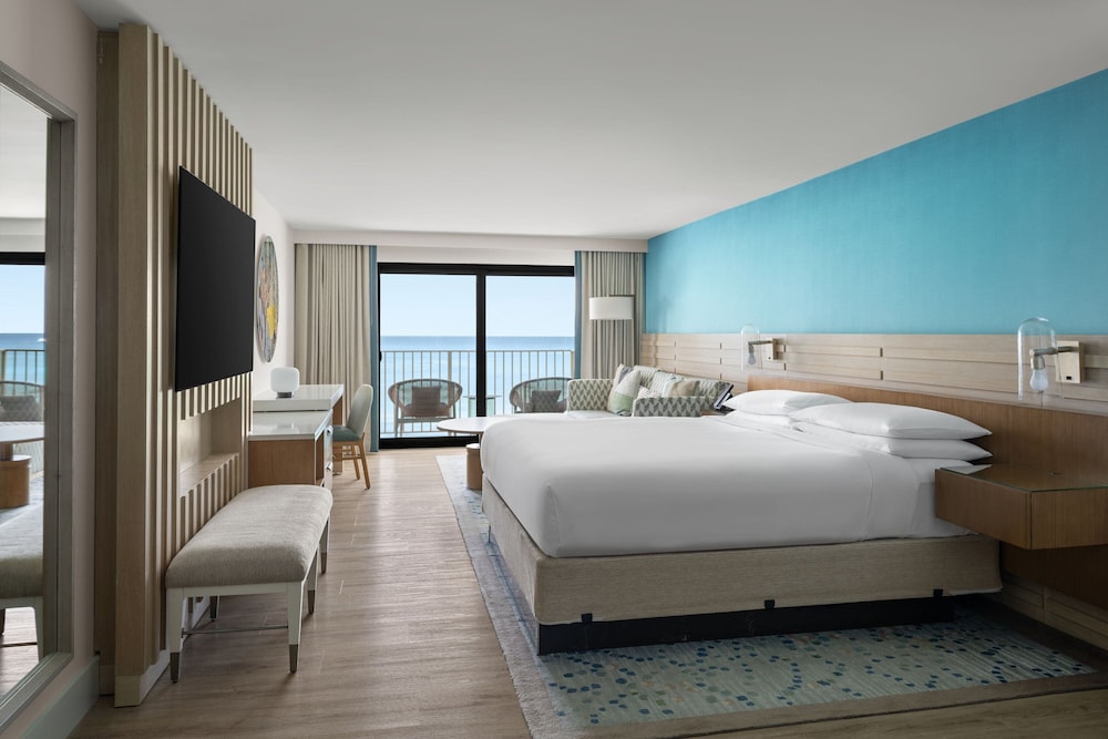 Grand Room, 1 King Bed With Sofa Bed, Oceanfront