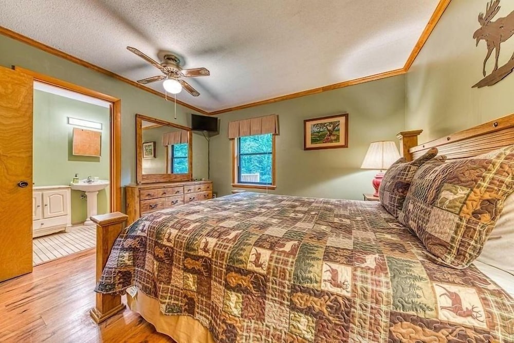 House, 2 Bedrooms