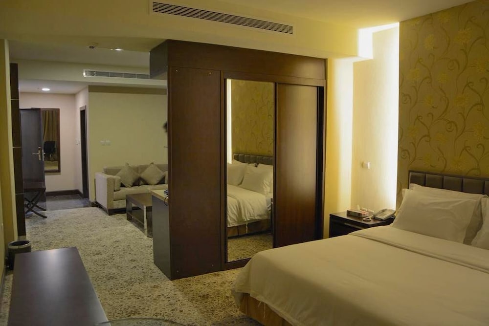 Suite photo 1