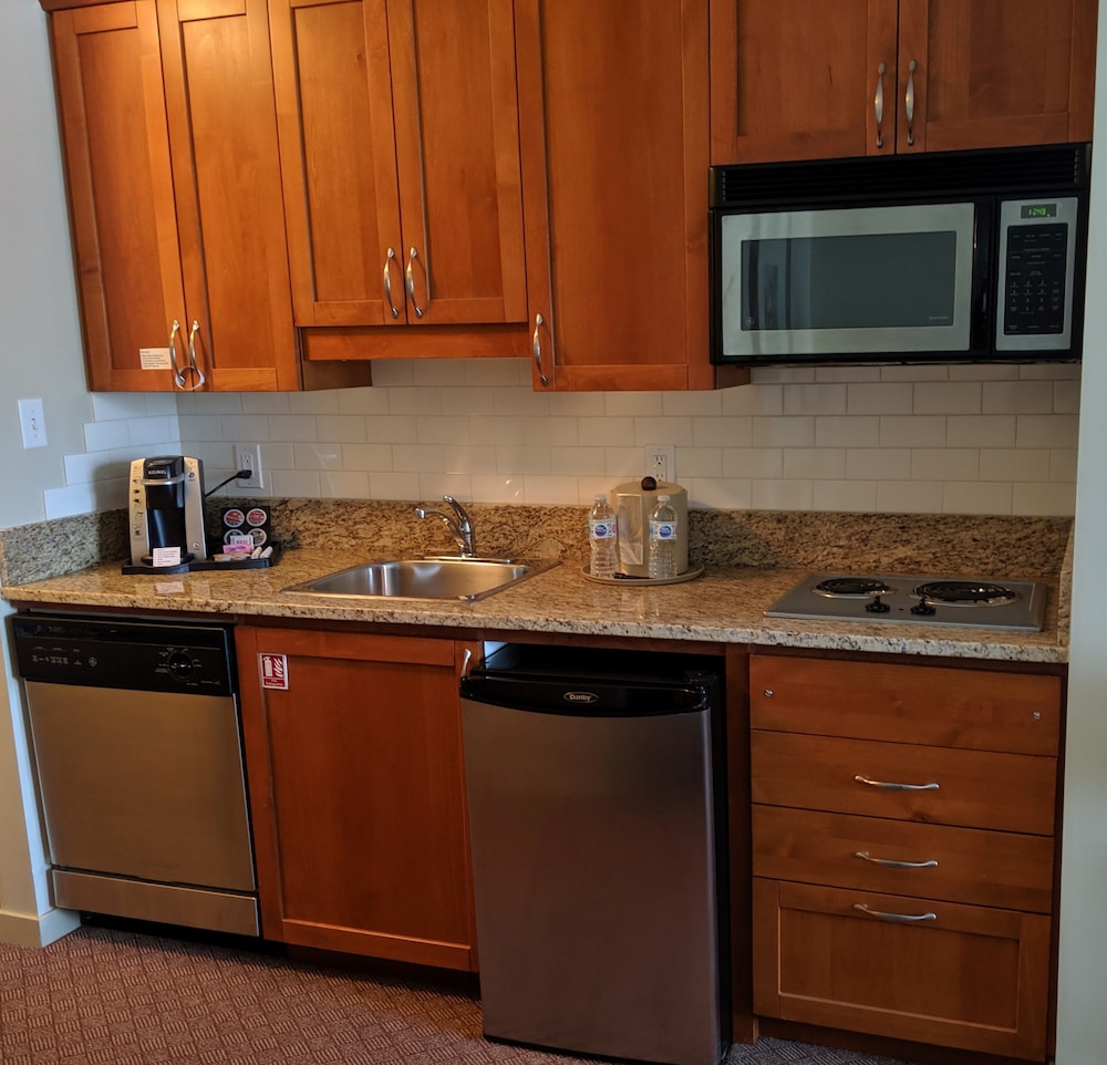 Standard Room, 2 Queen Beds, Non Smoking, Kitchenette - Photo 6