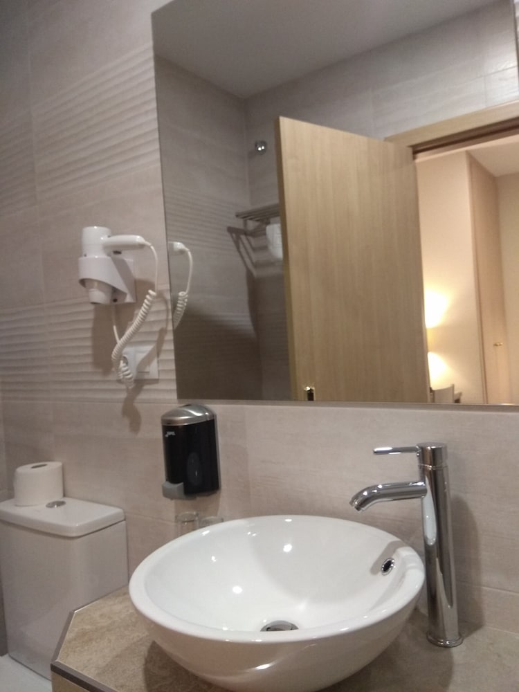 Triple Room - Photo 4