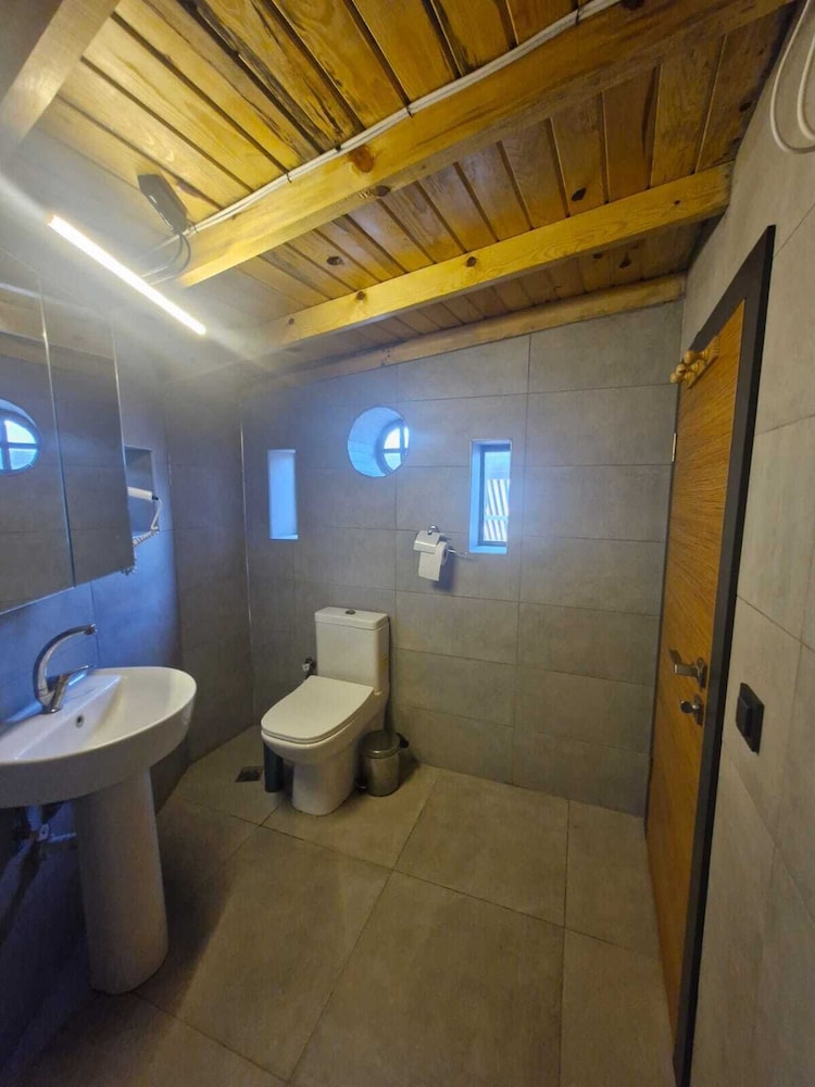 Economy Room photo 2