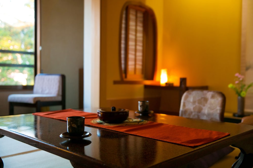 Japanese Room 10 Tatami Mats photo 3