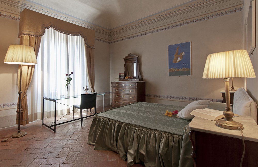 Economy Double Room, 1 King Bed, Mountainside (Arno) photo 2