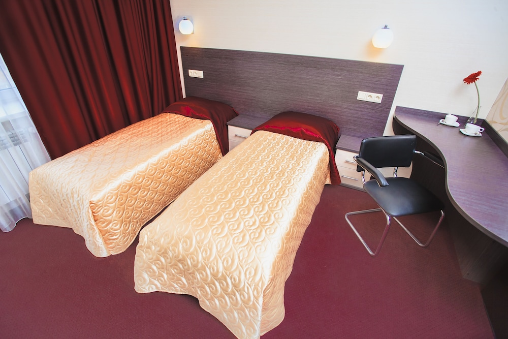 Standard Twin Room photo 2