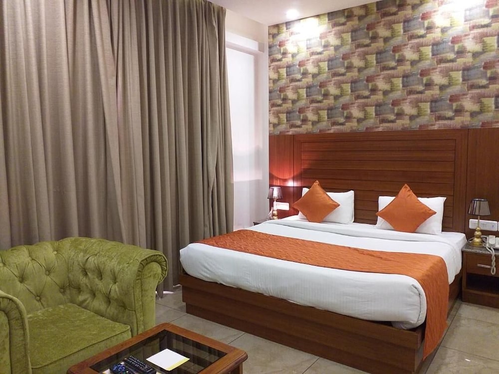Family Quadruple Room, City View
