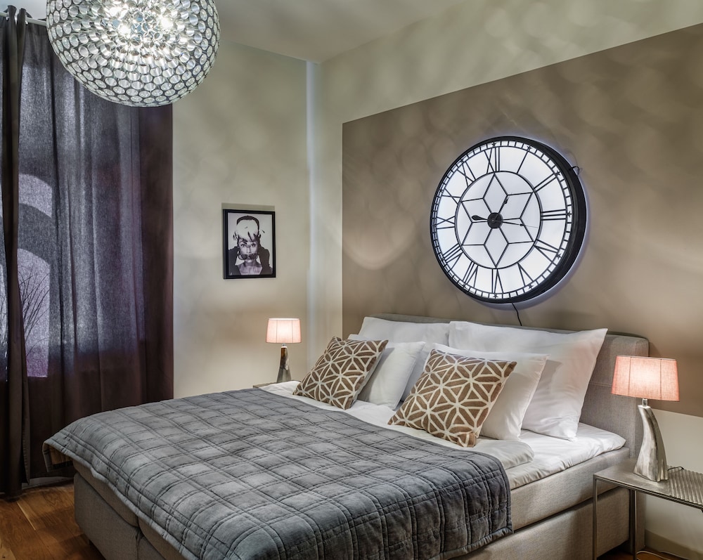 Apartment, 3 Bedrooms, Balcony (Fireplace)