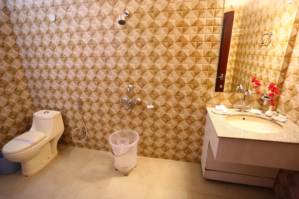 Deluxe Double Room, 1 Double Bed photo 2