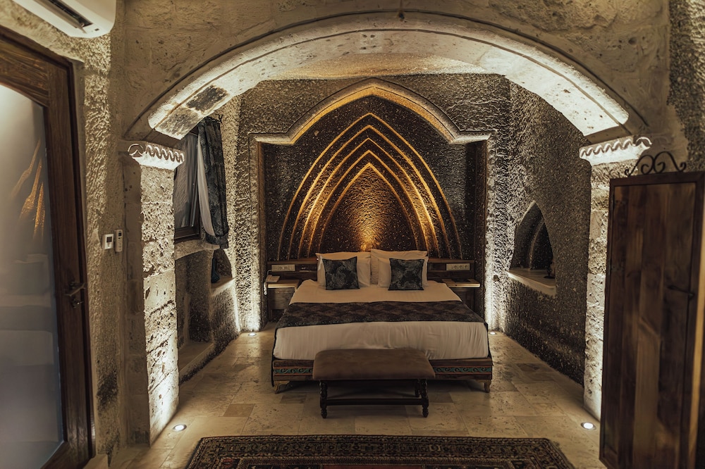 Luxury Suite