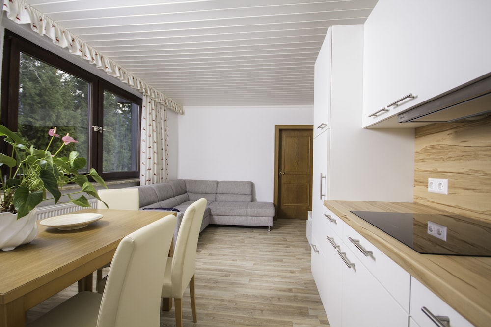 Quadruple Room - Photo 5