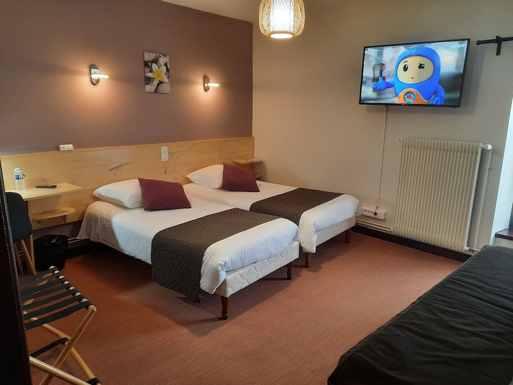 Twin Room - Photo 3