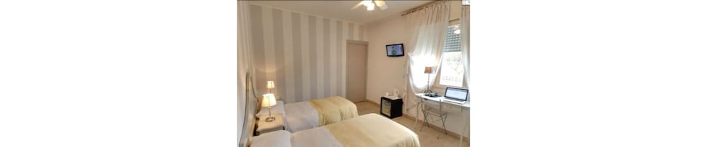 Comfort Room photo 2