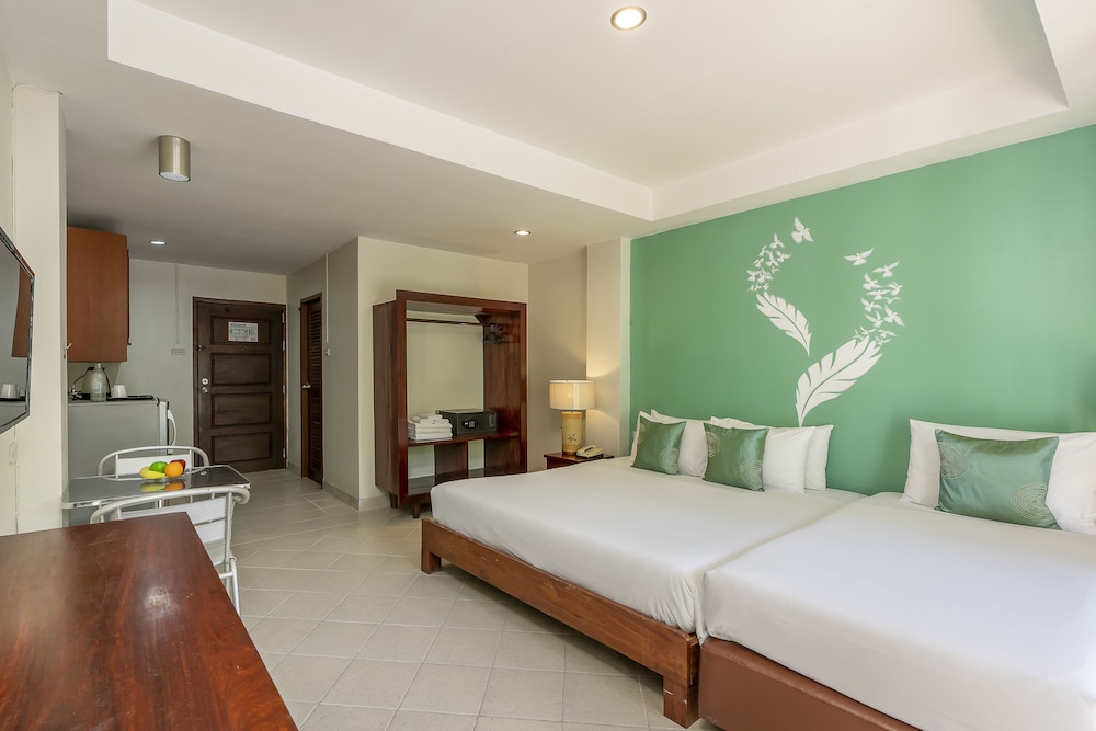Standard Triple Room Pet Friendly - Photo 1