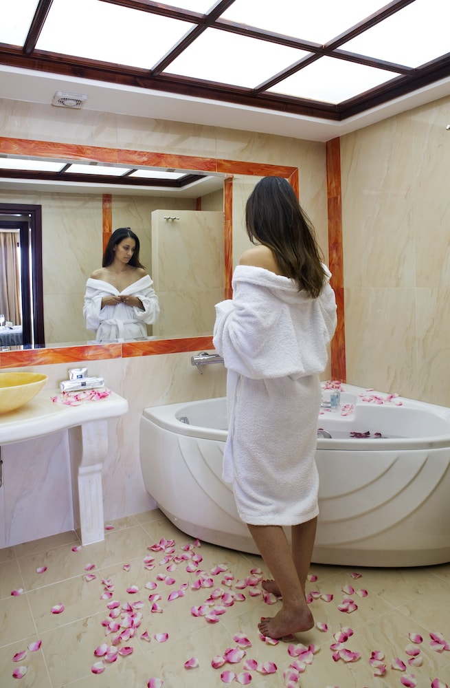 Superior Suite, Private Pool - Photo 5