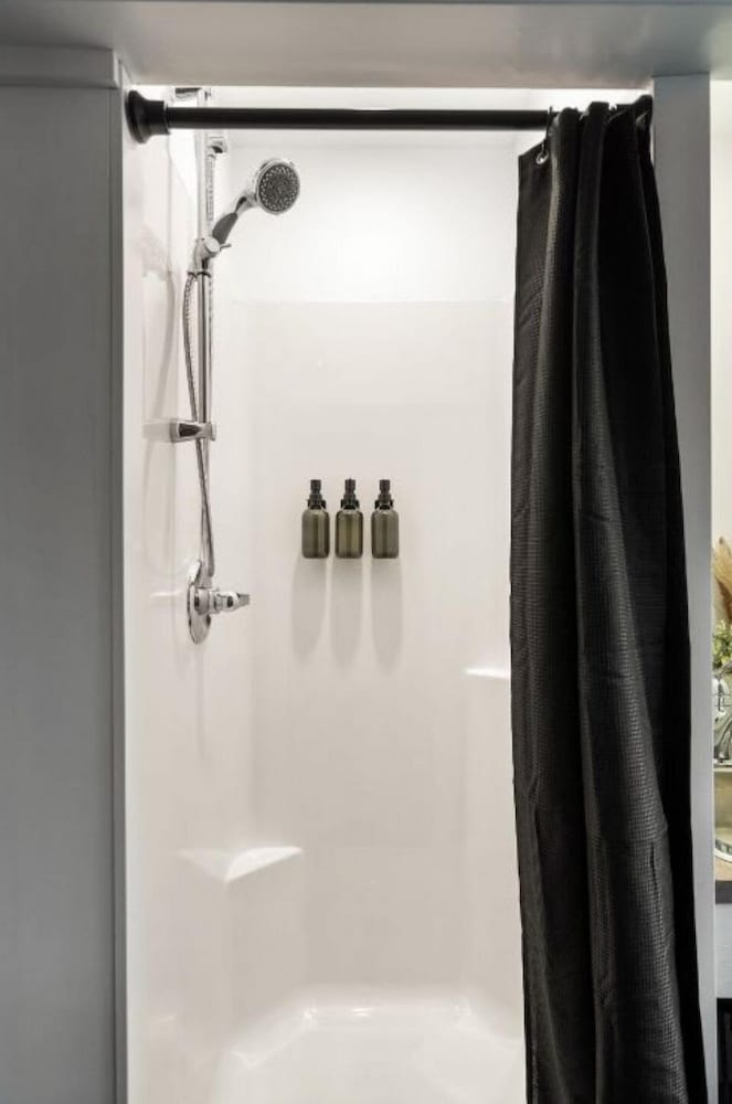 The Aura No Service Fees Lake View Hot Tub, 사진 26