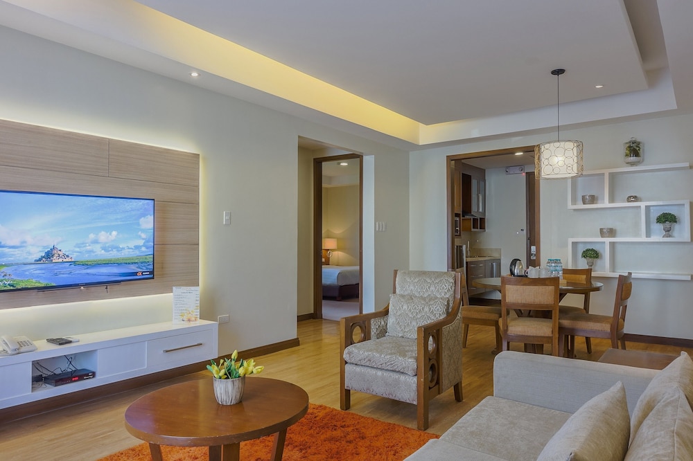 2 Bedroom Suite - Photo 1