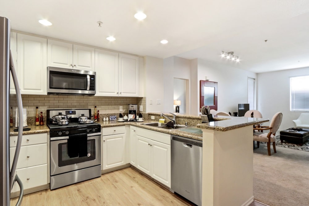 Luxury Apartment, 2 Bedrooms photo 3