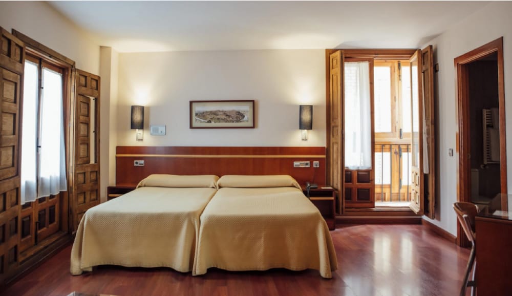 Superior Double Room - Photo 8