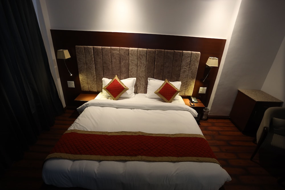 Executive Room - Photo 2