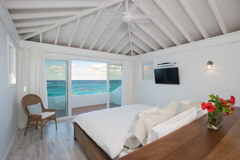 Villa photo 3