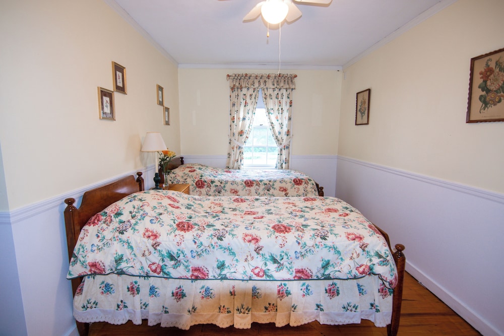 C3 Carriage House photo 3