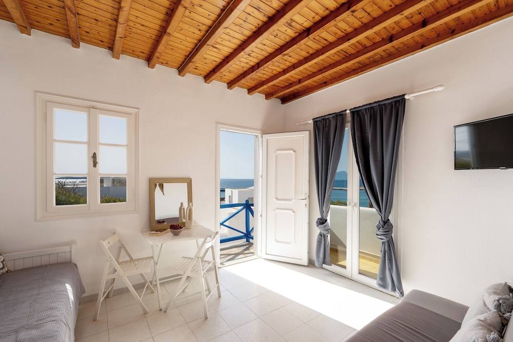 Family Apartment, Balcony, City View