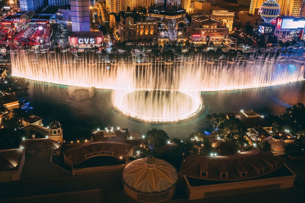 Tower Fountain View King