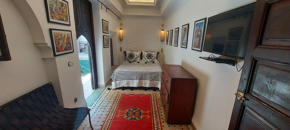 Standard Room - Photo 10